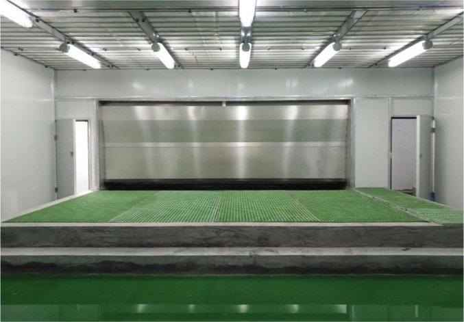 Explosion-proof lighting in booth
